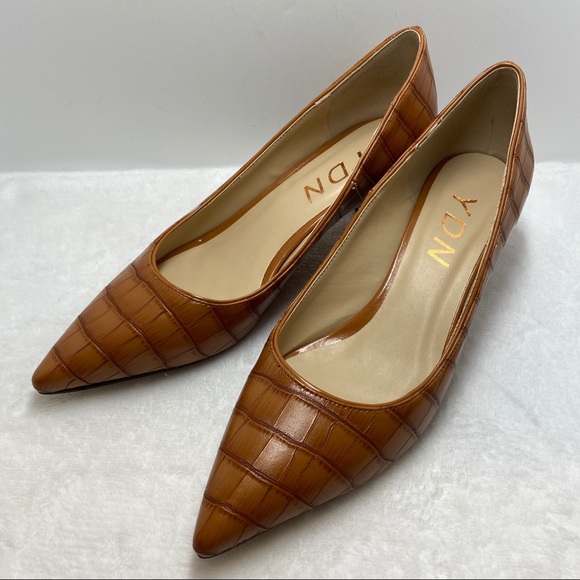 Pointed Toe Crocodile Printing Kitten Heel Pumps - Picture 4 of 8